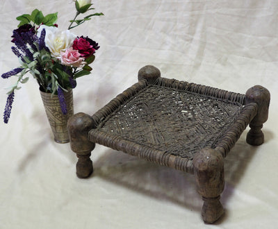 Antiker Hocker aus Nuristan, Afghanistanv - C Stühle Orientbazar   
