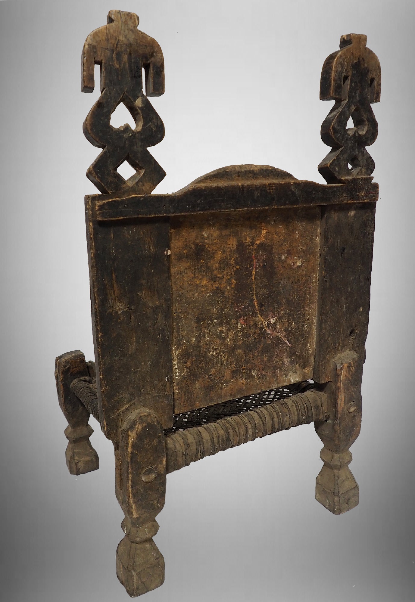 Antiker Stuhl aus Nuristan, Afghanistan/Pakistan Swat-Valley Stühle Orientbazar   