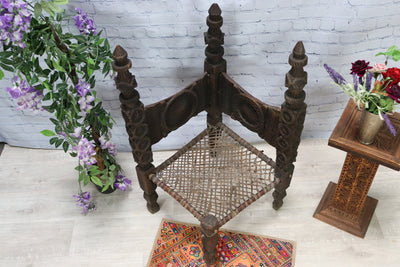 Antiker Stuhl aus Nuristan, Afghanistan/Pakistan Swat-Valley Stuhl Orientbazar   
