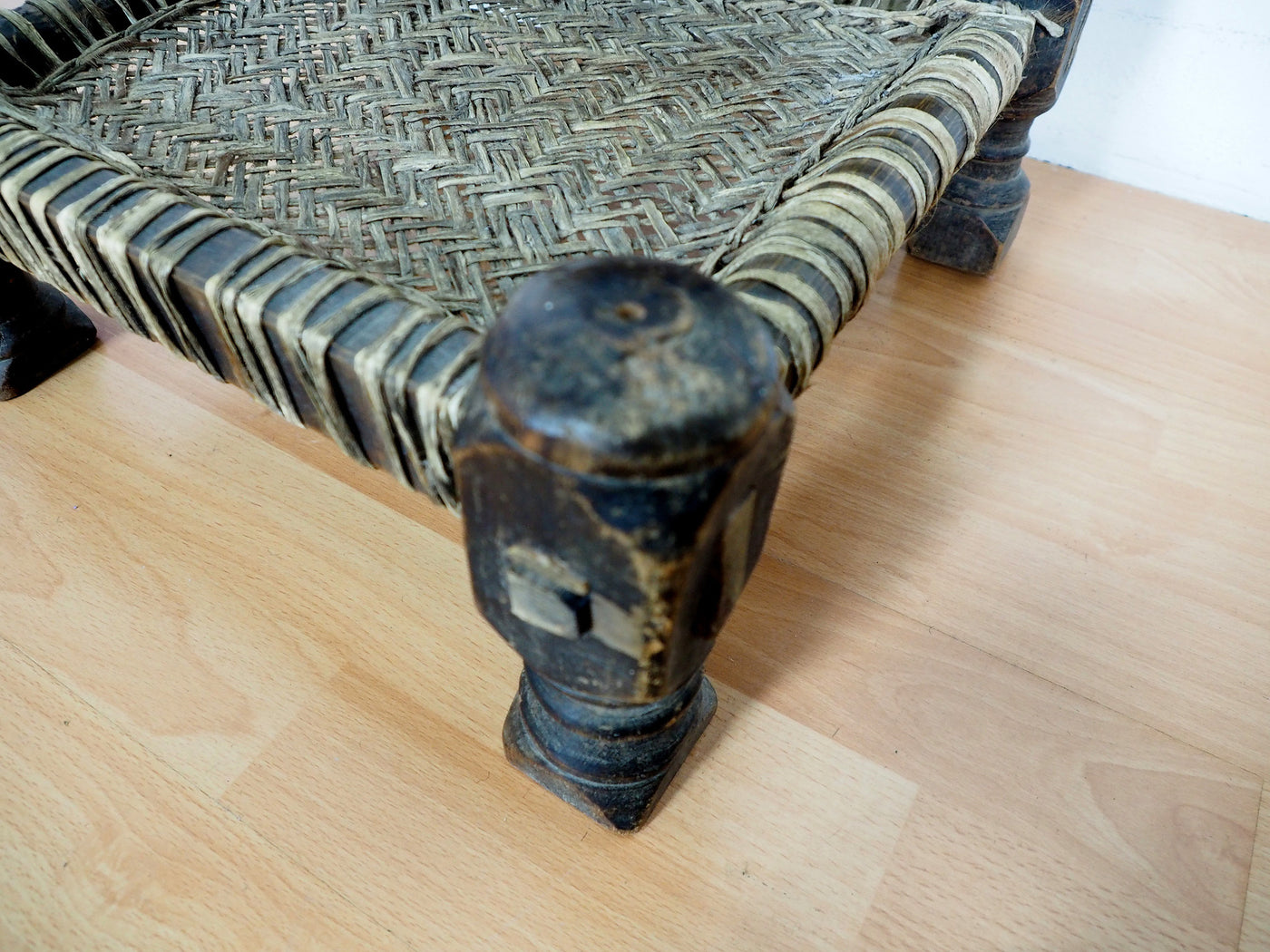 Antiker Stuhl aus Nuristan - B Stuhl Orientbazar   