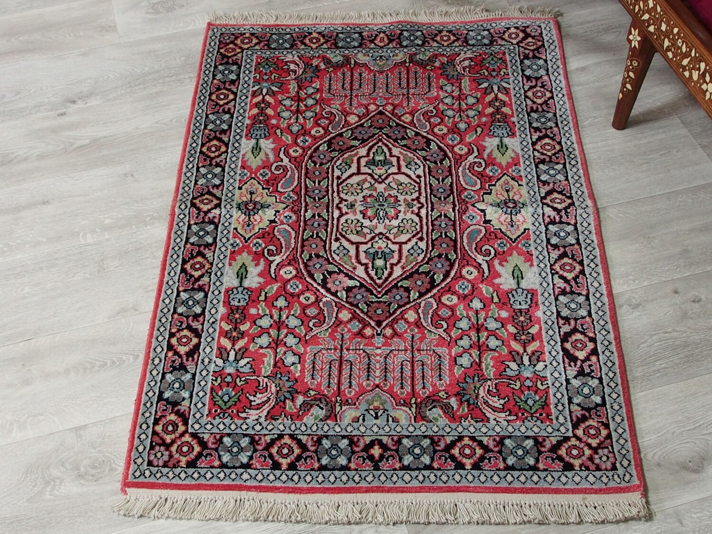 121x80 cm schöne handgeknüpften Kaschmir-Kunstseide floor galerie Läufer Teppich Indien 76 Teppiche Orientsbazar   