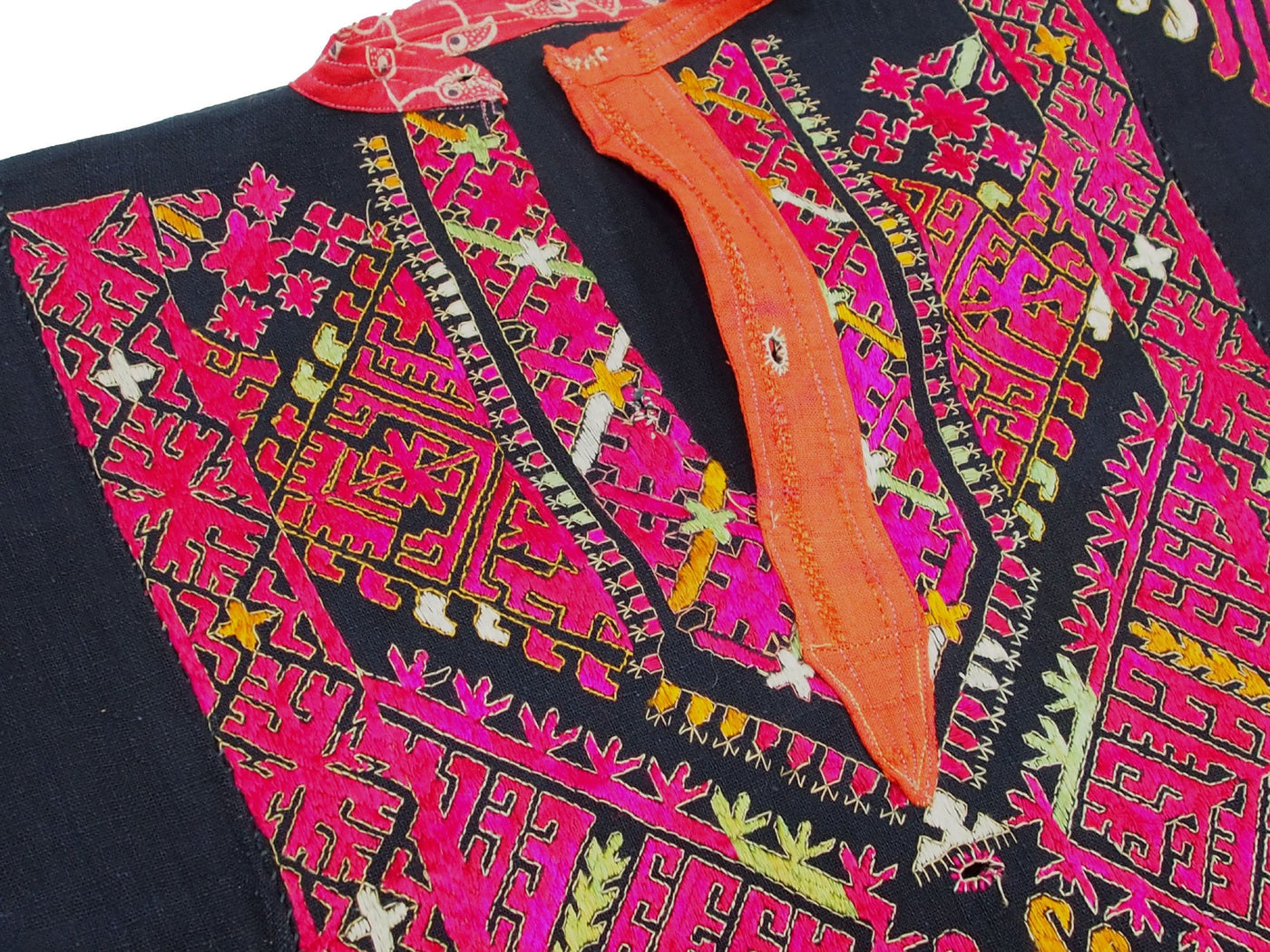 antike Nomaden Kleid Kurta Tunika aus swat-tal Pakistan Ende des 19. oder Anfang des 20. Jahrhunderts Nr:17/1  Orientsbazar   