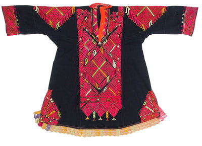 antike Nomaden Kleid Kurta Tunika aus swat-tal Pakistan Ende des 19. oder Anfang des 20. Jahrhunderts Nr:17/1  Orientsbazar   
