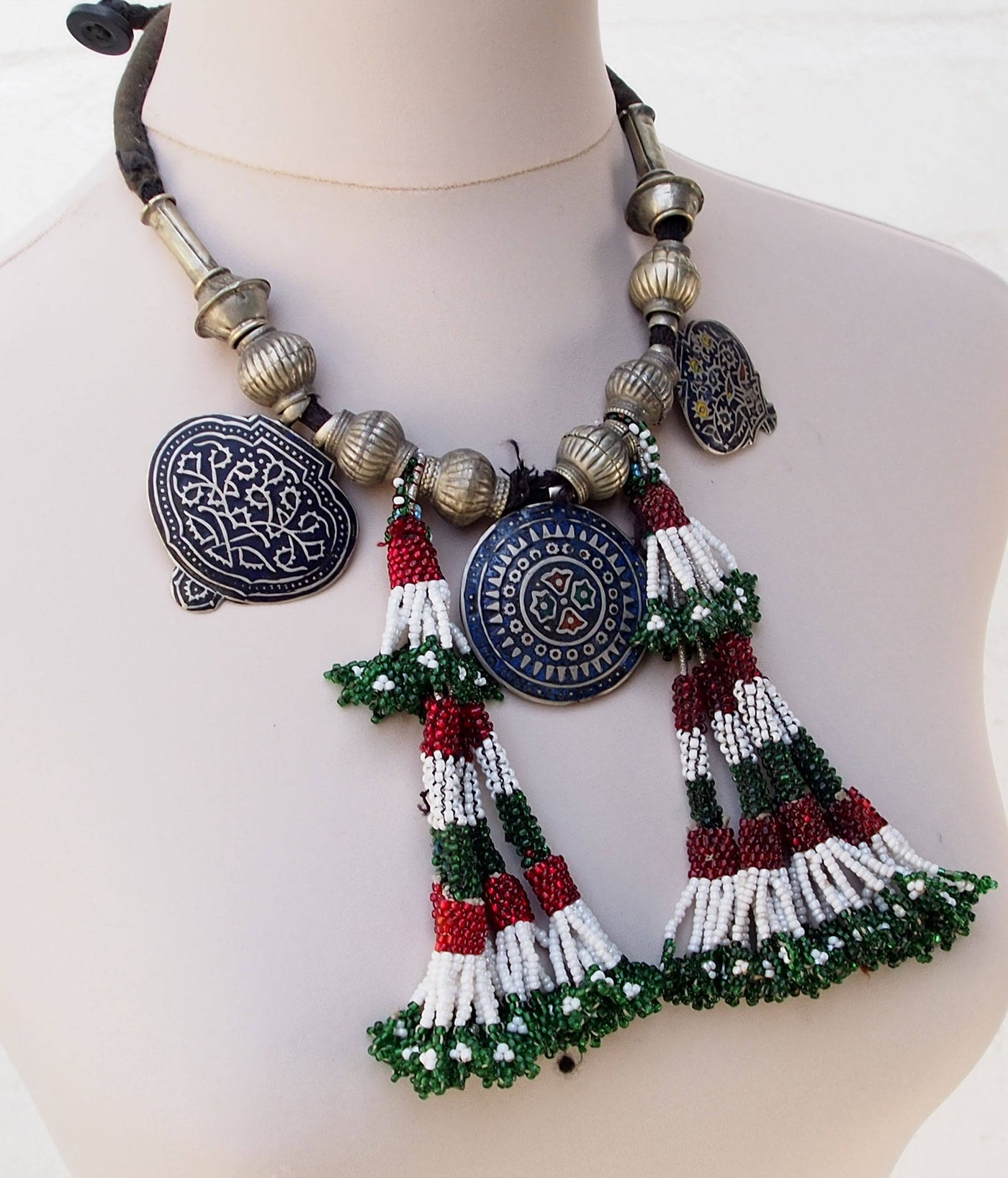 Antike Vintage Pakistanische Boho Hochzeit HalsketteMultan Halskette mit drei Platten blau Emailleverziert Dorfschmuck Bauernschmuck 18/3  Orientsbazar   