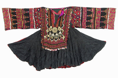 antik und sehr seltener Komplettes Frauen Hochzeit Kleid mit Kopftuch und Hose aus Afghanistan Nuristan kohistan Jumlo Nr-F  Orientsbazar   