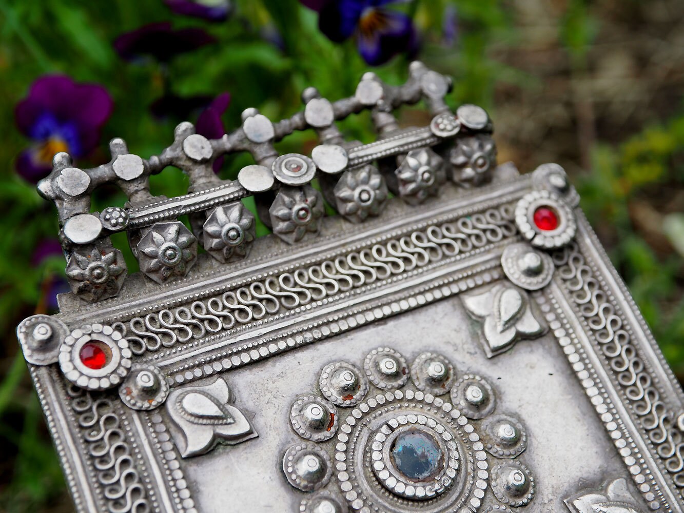 Antike Nomaden Silber Halsmomente Kette  Amuletten Anhänger Quast Nuristan Swat Valley Afghanistan pakistan No:3  Orientsbazar   