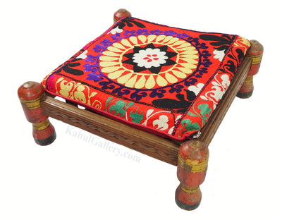 antik orientalische luxuriöse  Suzani Hocker Stuhl Sitzhocker Sitzkissen cushion Stool Pouf mit antike Suzani Polsterung Punjab  Orientsbazar   