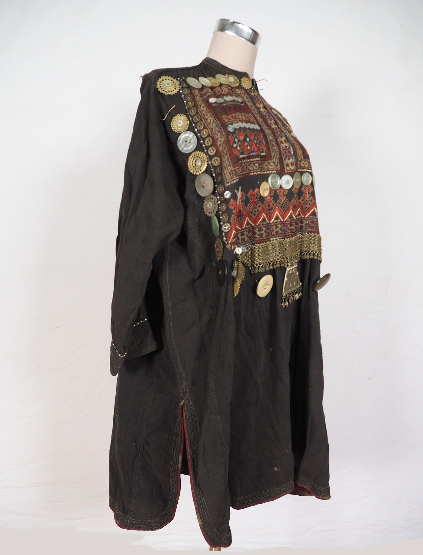 antik und sehr seltener  Mädchen  Kleid  aus Afghanistan Nuristan kohistan Jumlo Nr-KL20/A  Orientsbazar   