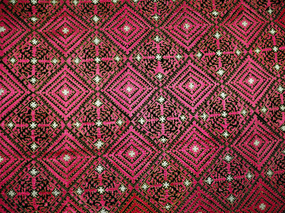 225x225 cm seltener dekorative Seide bestickt Pulkari Schlafzimmer Bett tagesdecke Bettüberwurf sofaüberwurf Swat-Tal Pakistan  Afghanistan Textilien Orientsbazar   
