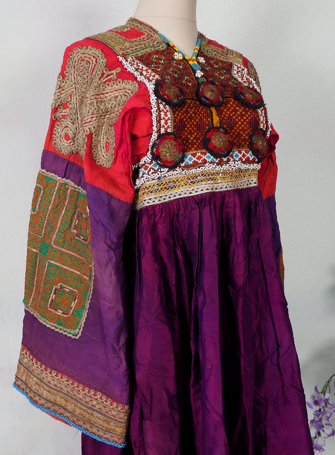 antik Orient Nomaden kuchi frauen Hochzeit Tracht afghan seiden kleid afghanistan hand bestickte kostüm Nr-21/9  Orientsbazar   