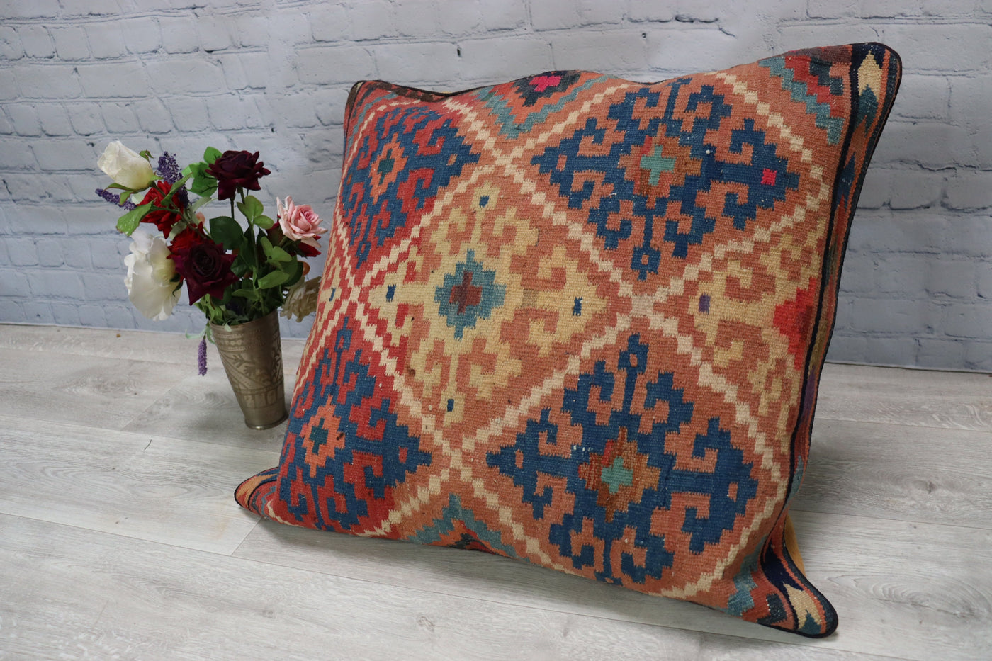 70x62 cm vintage orient Afghan kelim nomaden sitzkissen bodenkissen Bohemian cushion 1001-nacht  TATAR  Orientsbazar   