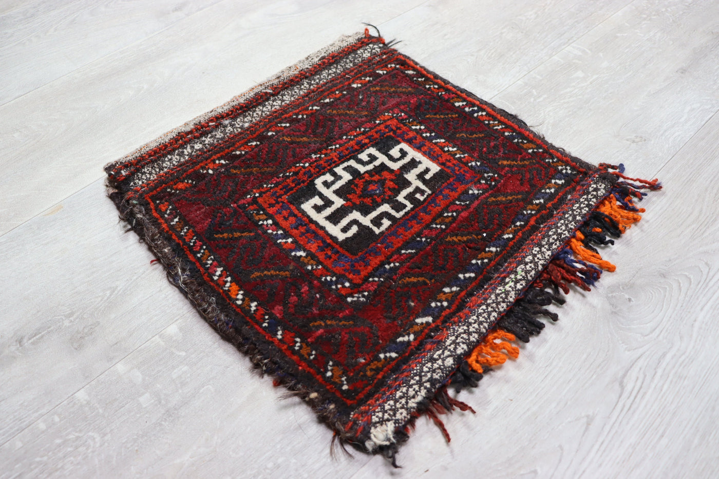 39x38 cm Antik und seltener Belutsch Nomaden Kuchi Zelttasche tasche Salztasche Torba aus Afghanistan  Nr:105 Teppiche Orientsbazar   