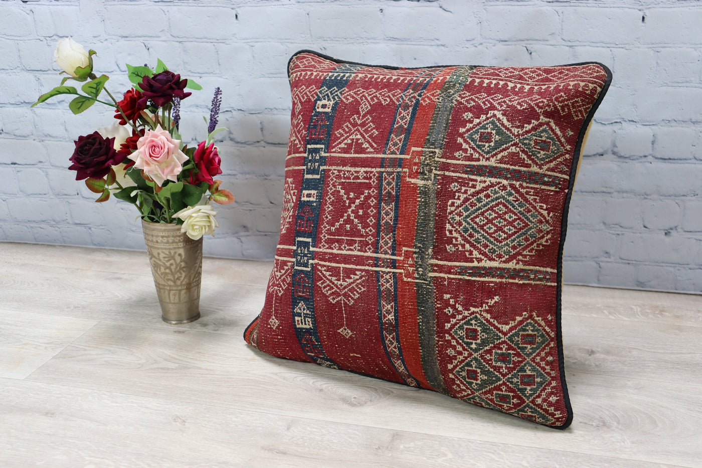 50x50 cm vintage orient Afghan kelim nomaden sitzkissen bodenkissen Bohemian cushion 1001-nacht  Nr:22/D  Orientsbazar   