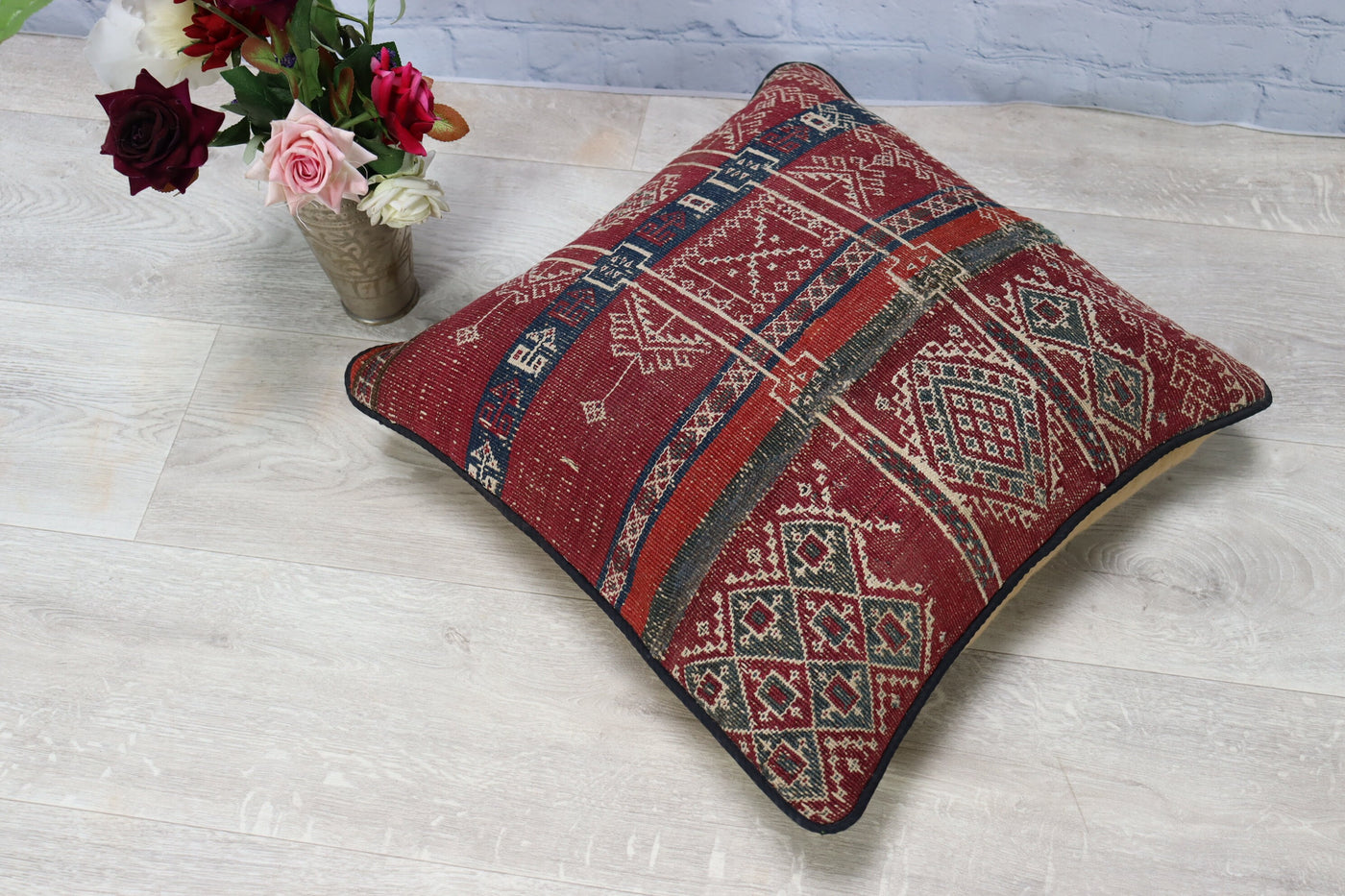 50x50 cm vintage orient Afghan kelim nomaden sitzkissen bodenkissen Bohemian cushion 1001-nacht  Nr:22/D  Orientsbazar   