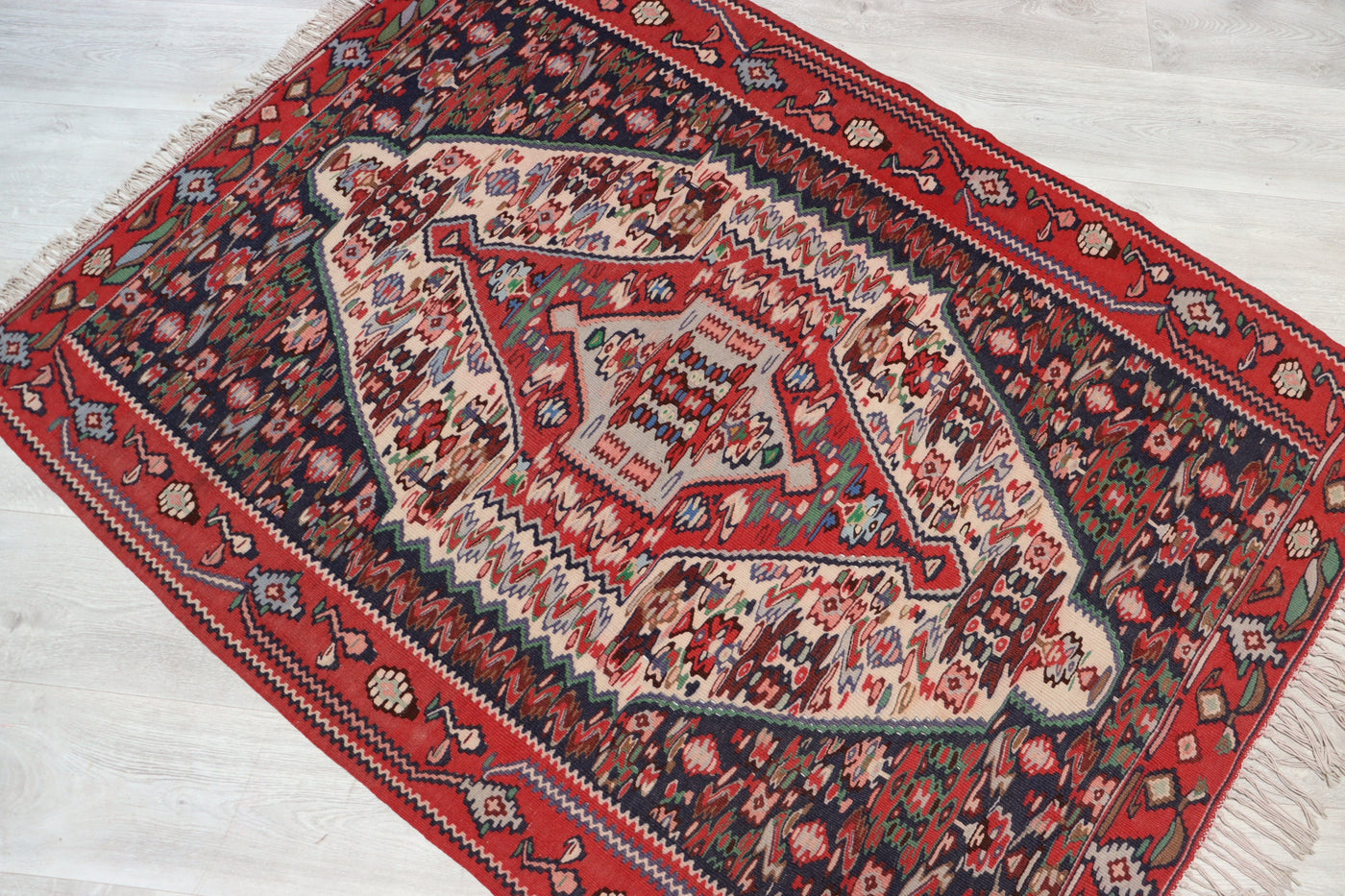 150x115 cm Antik handgewebte orient Teppich Nomaden kelim  saneh no:25 Teppiche Orientsbazar   