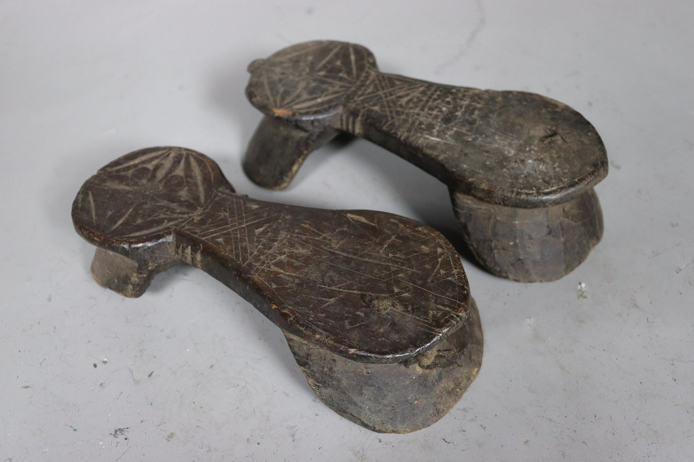 Antik 19. Jh. Pakistan Swat Valley handgefertigte Holz geschnitzte Sandale Nuristan Afghanistan Schuhe Nr.: B  Orientsbazar   