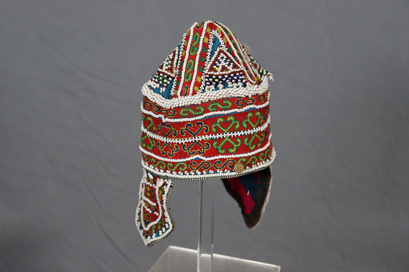 antik und sehr seltener nomaden Kinder Hut Mütze mit Stickerei  aus Afghanistan Nuristan und Swat tall Pakistan  Nr:22/35  Orientsbazar   