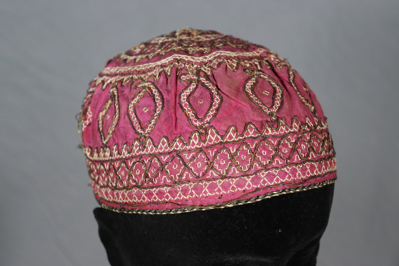 antik und sehr seltener nomaden usbekische  Kinder Hut Mütze mit Stickerei  aus Afghanistan  Nr:22/36  Orientsbazar   