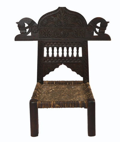 Vintage orient Nuristan Holz hochzeit Stuhl aus Nuristan Afghanistan Pferdekopf  Orientsbazar   